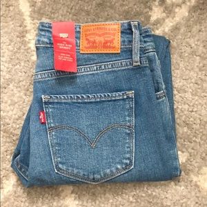 Levi’s 721 Ripped High Waist Skinny Jeans